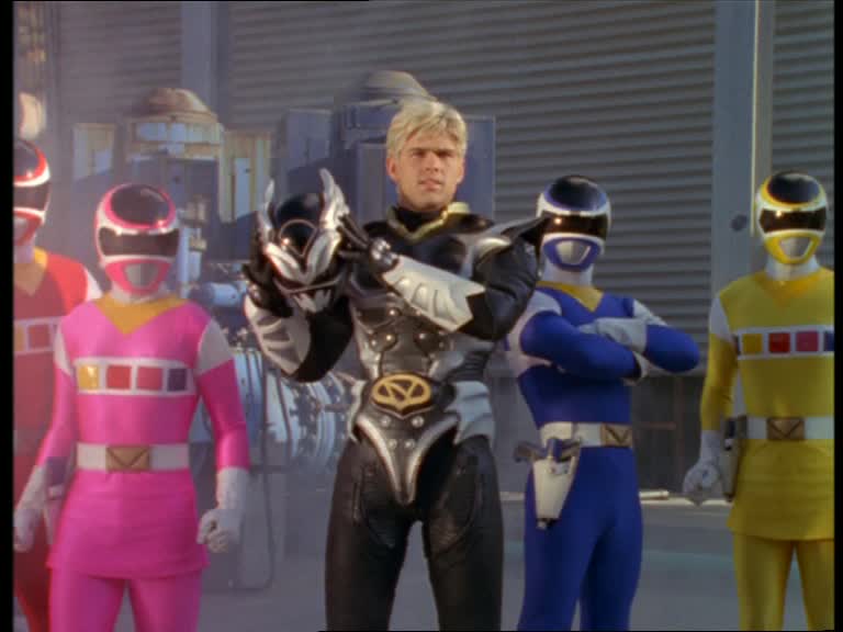 Zhane sous le costume du Psycho Ranger Argenté